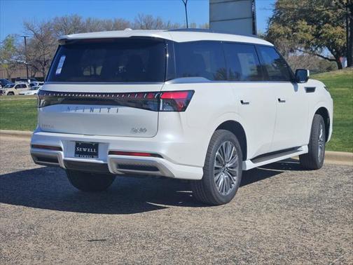 2025 INFINITI QX80 Luxe