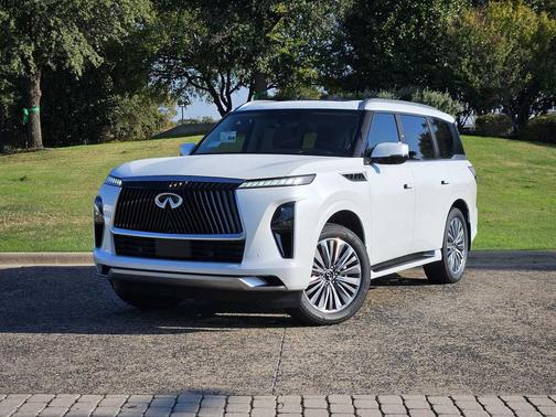 2026 INFINITI QX80 Luxe
