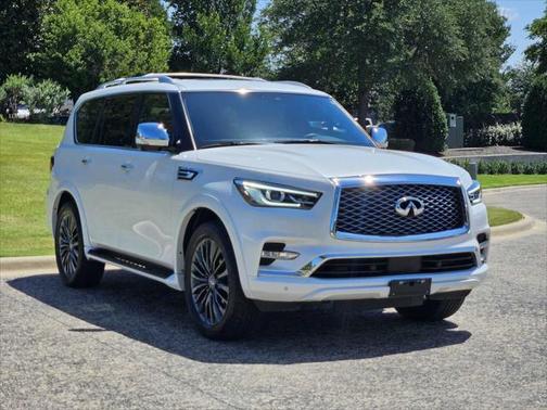 2024 INFINITI QX80 SENSORY AWD
