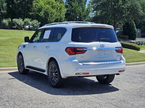 2024 INFINITI QX80 SENSORY AWD