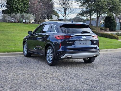 2023 INFINITI QX50 LUXE