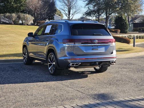 2024 Volkswagen Atlas 2.0T SEL Premium R-Line 4MOTION
