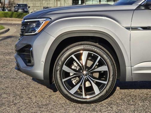 2026 Volkswagen Atlas 2.0T SEL Premium R-Line 4MOTION