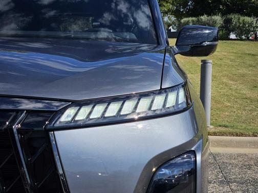 2026 INFINITI QX80 SPORT