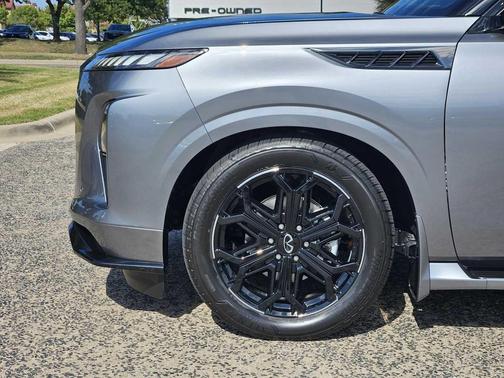 2026 INFINITI QX80 SPORT