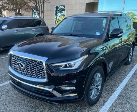 2022 INFINITI QX80 Luxe