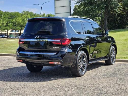 2022 INFINITI QX80 SENSORY
