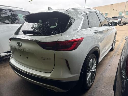 Radiant White 2023 INFINITI QX50 AUTOGRAPH AWD
