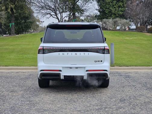 2025 INFINITI QX80 AUTOGRAPH AWD