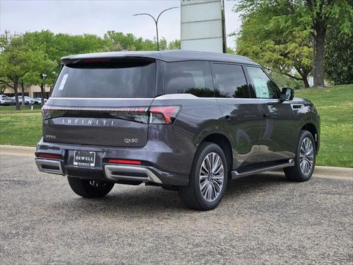 2025 INFINITI QX80 Luxe