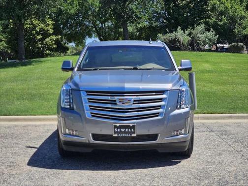 2019 Cadillac Escalade Platinum