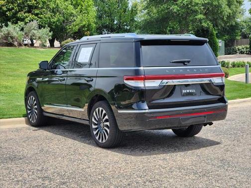 2022 Lincoln Navigator Black Label