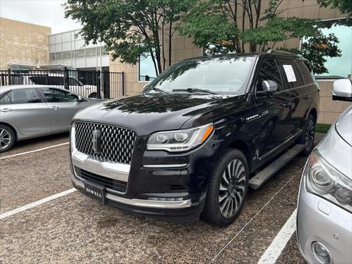 2022 Lincoln Navigator Black Label