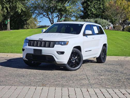 2017 Jeep Grand Cherokee Altitude