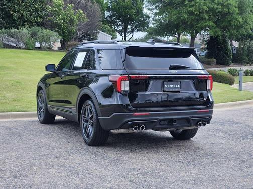 Agate Black Metallic 2025 Ford Explorer ST