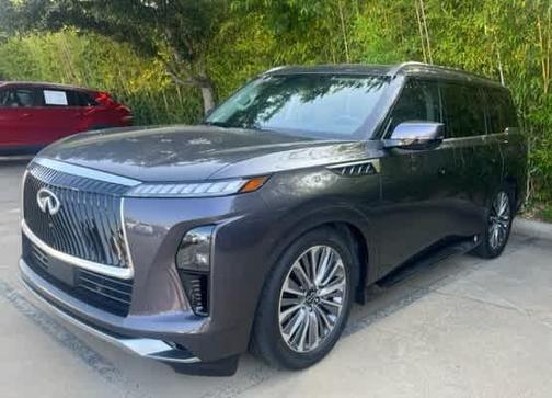 2025 INFINITI QX80 Luxe