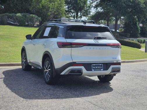 Majestic White/Black Obsidian 2023 INFINITI QX60 AUTOGRAPH