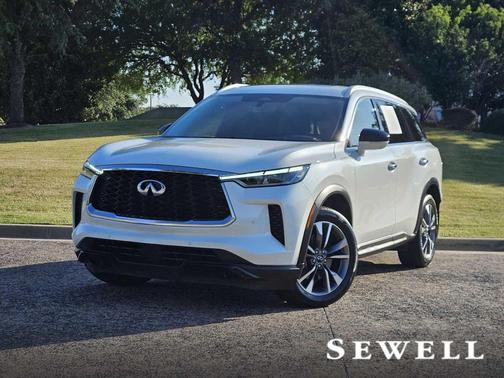 Majestic White 2023 INFINITI QX60 Luxe