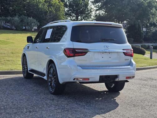 Moonstone White 2023 INFINITI QX80 SENSORY