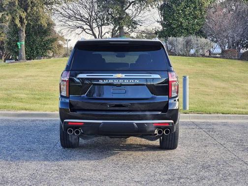 2023 Chevrolet Suburban 4WD High Country