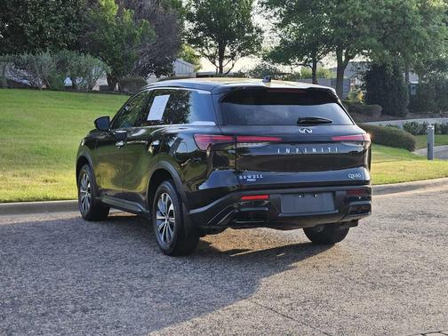 2023 INFINITI QX60 Pure