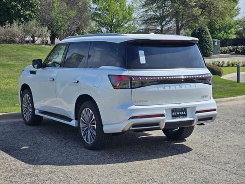 2025 INFINITI QX80 Luxe