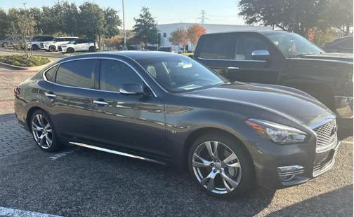 2015 INFINITI Q70L 3.7
