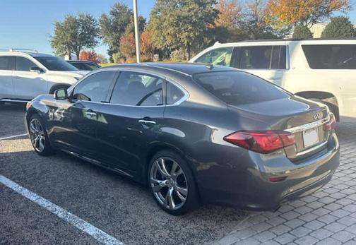 2015 INFINITI Q70L 3.7