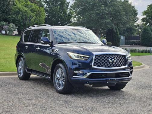 2023 INFINITI QX80 Luxe