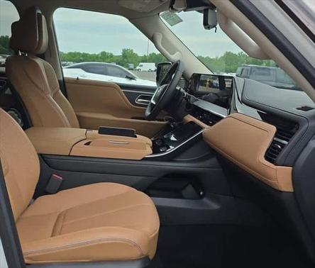 2025 INFINITI QX80 SENSORY AWD