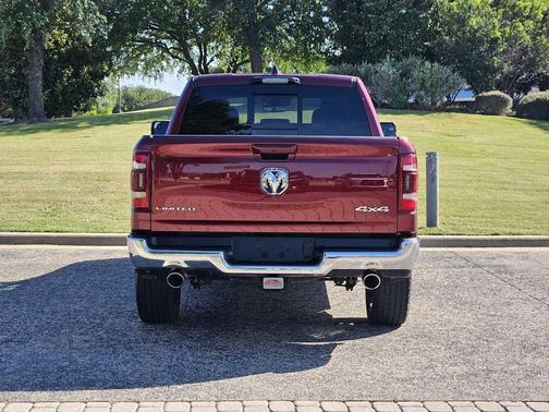 Delmonico Red Pearlcoat 2023 RAM 1500 Limited