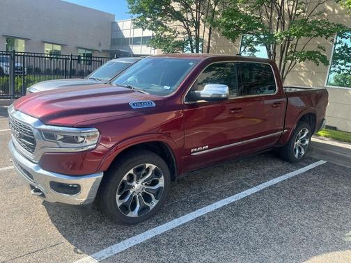 Delmonico Red Pearlcoat 2023 RAM 1500 Limited