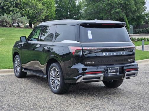 2025 INFINITI QX80 SENSORY AWD