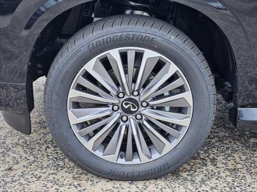 2025 INFINITI QX80 SENSORY AWD