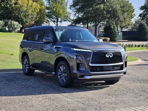 2025 INFINITI QX80 PURE