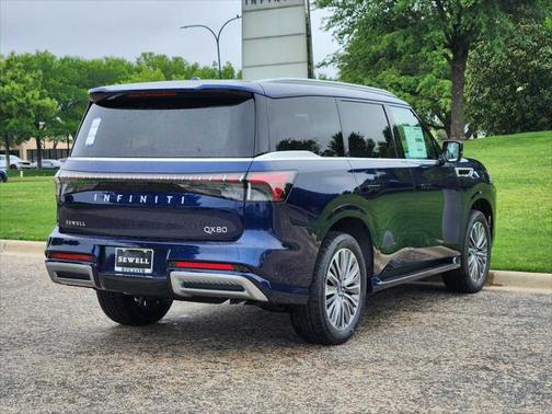 2025 INFINITI QX80 Luxe