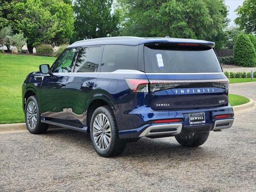 2025 INFINITI QX80 Luxe