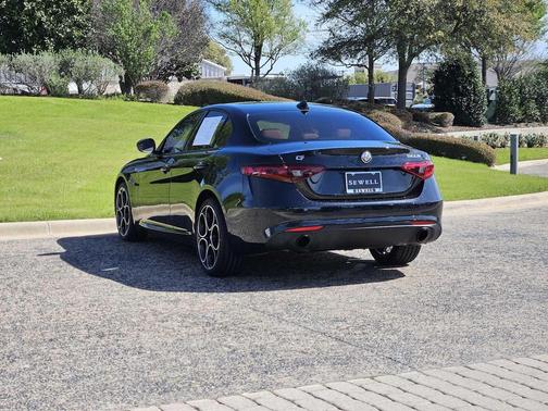 2022 Alfa Romeo Giulia Ti