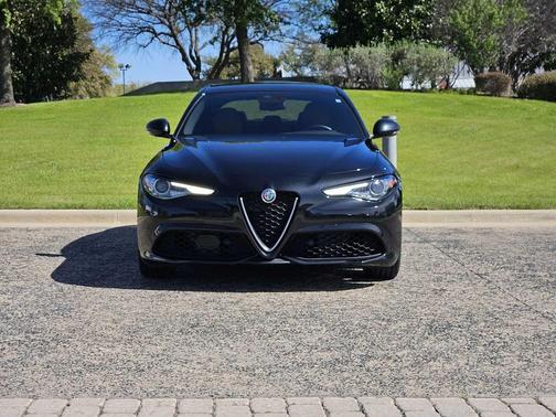 2022 Alfa Romeo Giulia Ti