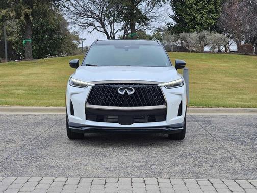 2026 INFINITI QX60 Base