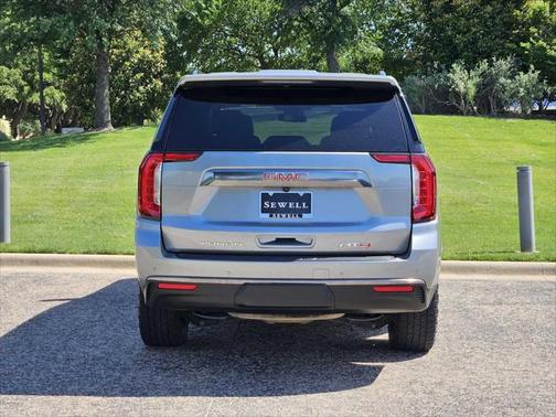 2023 GMC Yukon 4WD AT4