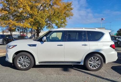 2024 INFINITI QX80 Luxe