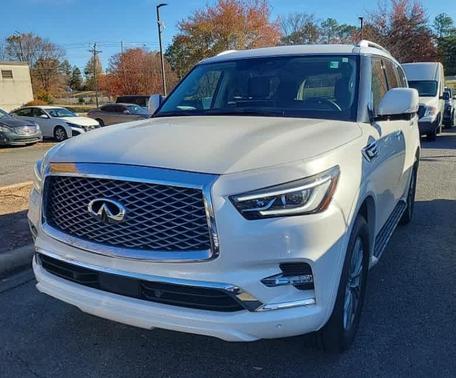 2024 INFINITI QX80 Luxe