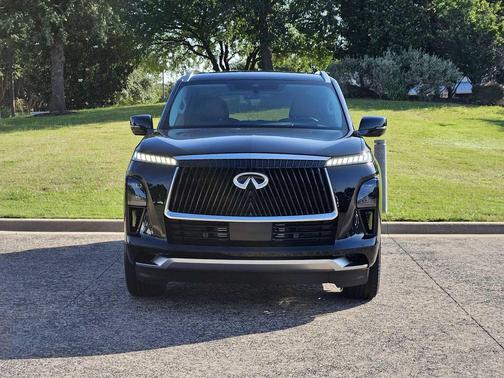 Black Obsidian 2026 INFINITI QX80 Luxe
