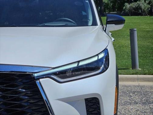 2025 INFINITI QX60 SENSORY