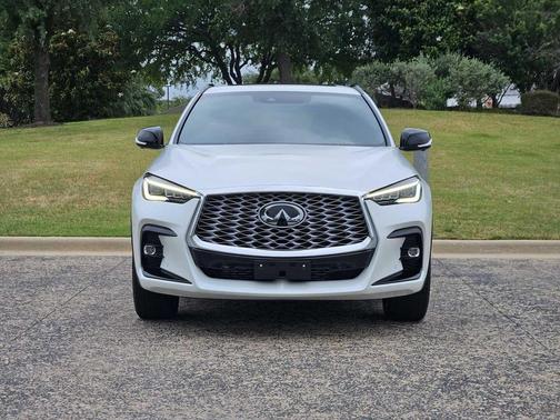 Radiant White 2025 INFINITI QX55 SENSORY