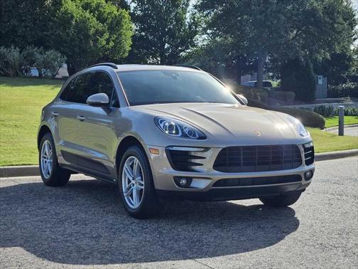 2017 Porsche Macan Base