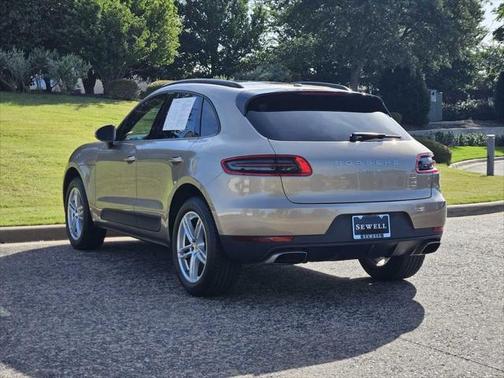 2017 Porsche Macan Base