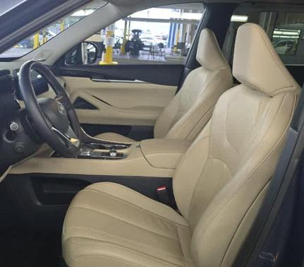 2025 INFINITI QX60 SENSORY