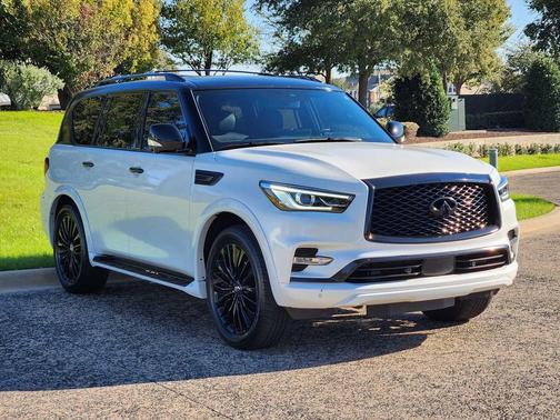 2024 INFINITI QX80 SENSORY AWD